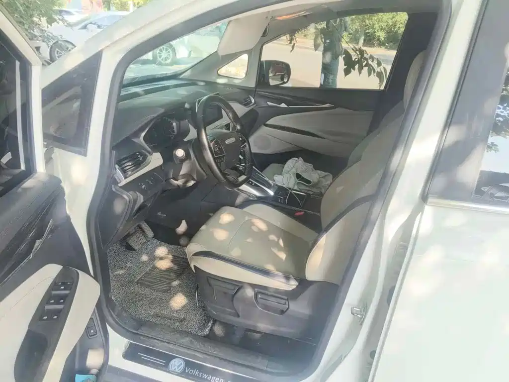 Maxus Maxus G50 2020 2019 1.5T Automatic Elite Edition China VI