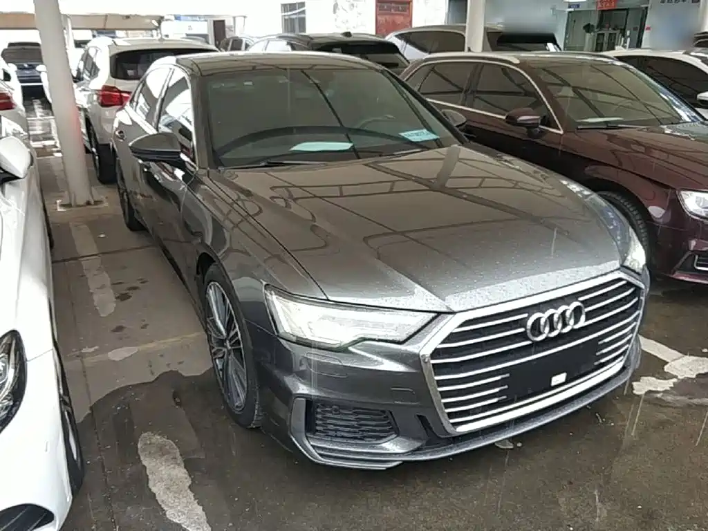 Фото 4 - Audi A6L