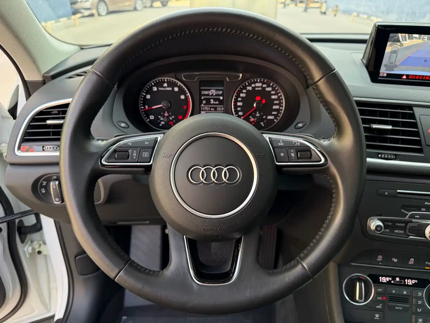 Audi Q3 2017 30 TFSI Style фото 15