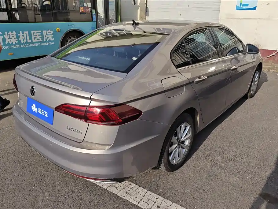 Volkswagen Bora 2020 1.5L Automatic Comfort фото 3