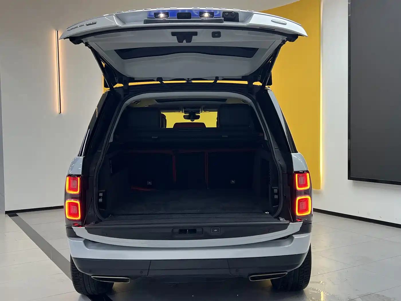 Фото 21 - Land Rover Range Rover