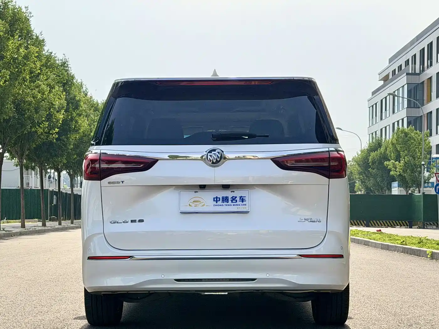 Buick GL8 2022 ES Landmark 653T Smart Luxury фото 34