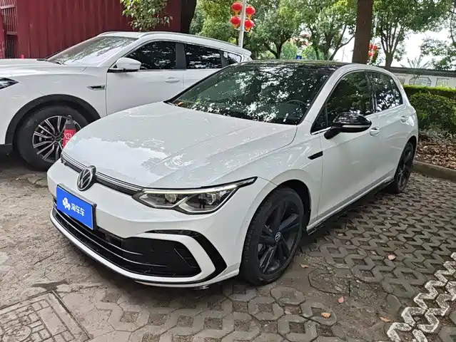 Volkswagen Golf 2023