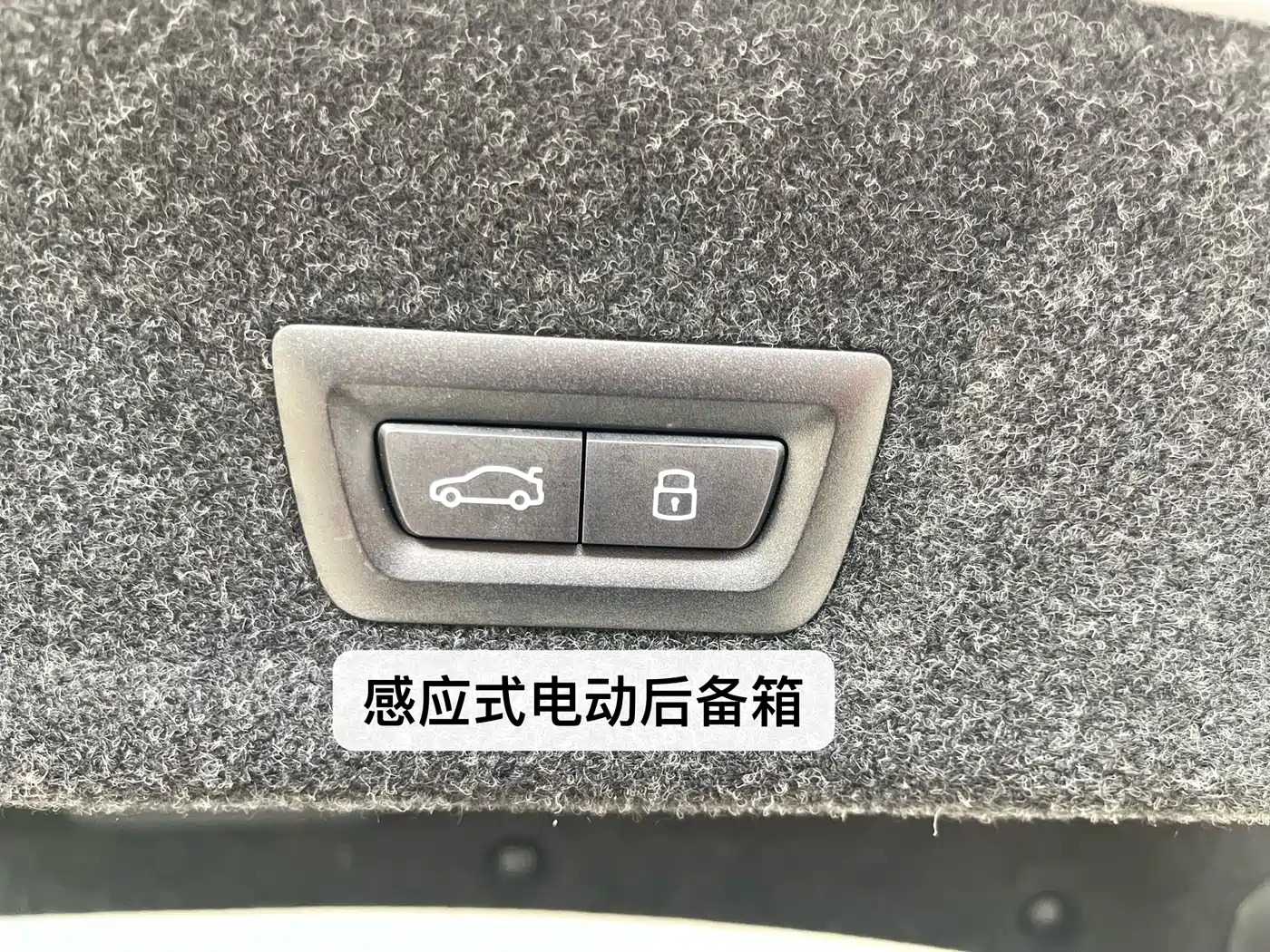 BMW 3 Series 2024 325Li M Sport Shadowline Package фото 25