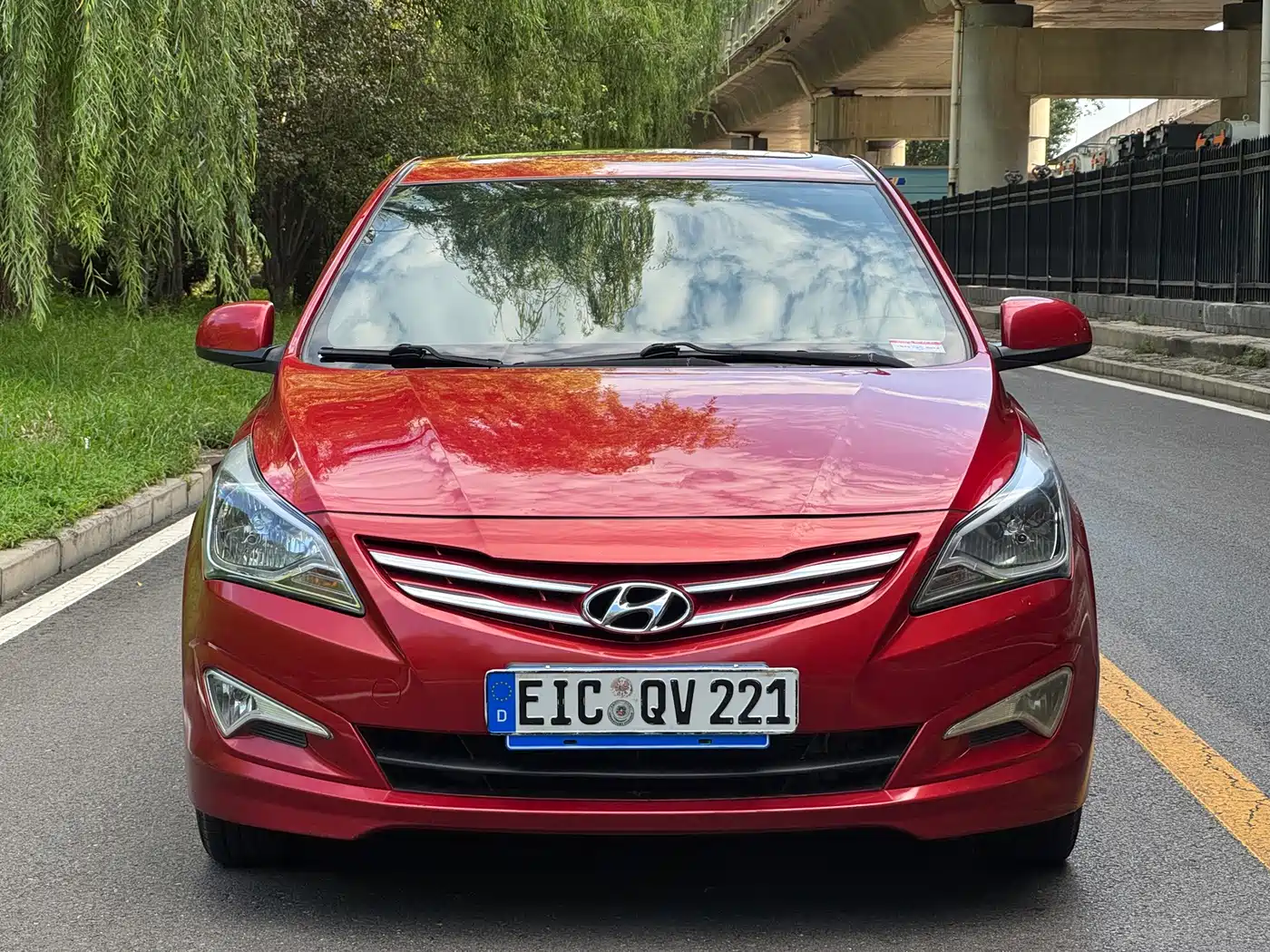 Hyundai Reina 2014 2014 Model 1.4L Automatic GLX
