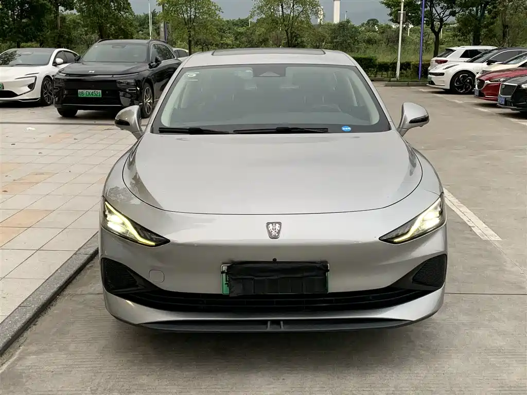 Roewe D7 2023 2023 DMH 125km Flagship Edition