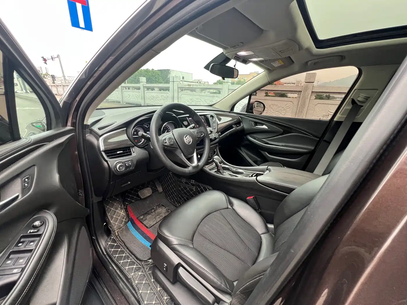Buick Envision Plus 2020 20T FWD Leading фото 6