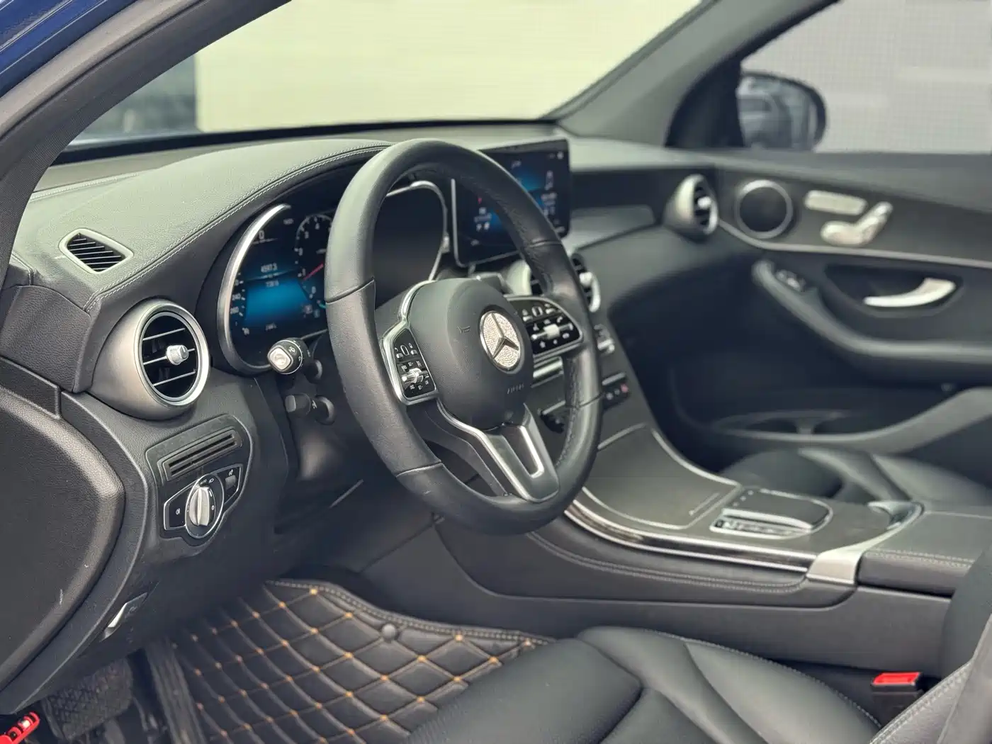 Mercedes-Benz GLC Coupe 2020 2020 GLC 300 4MATIC Coupe SUV