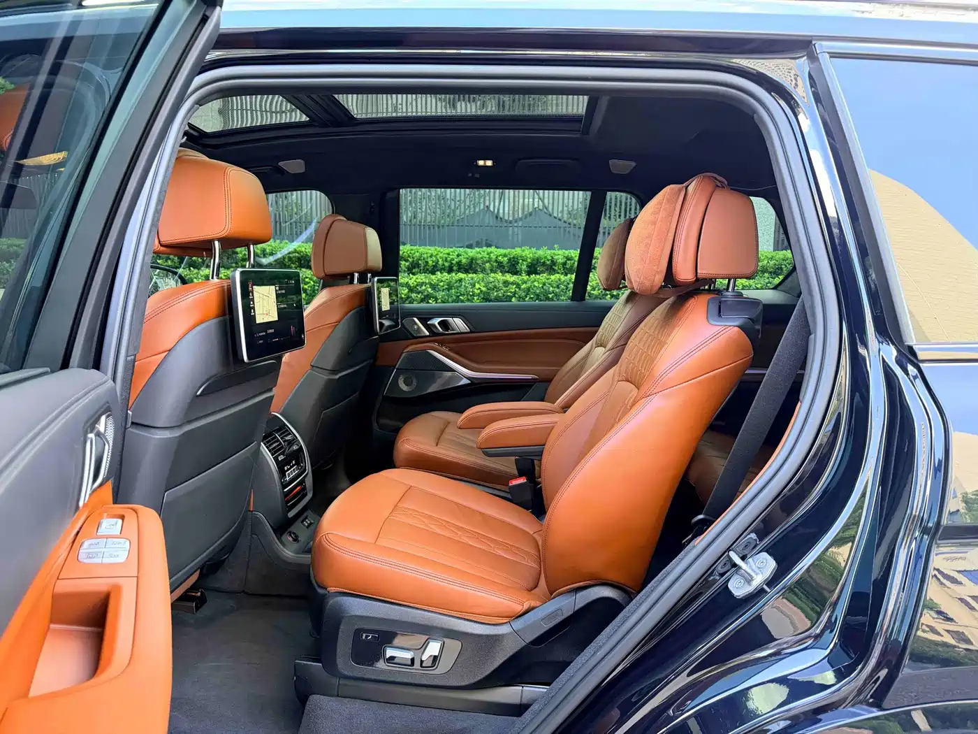 Photo 15 - BMW X7