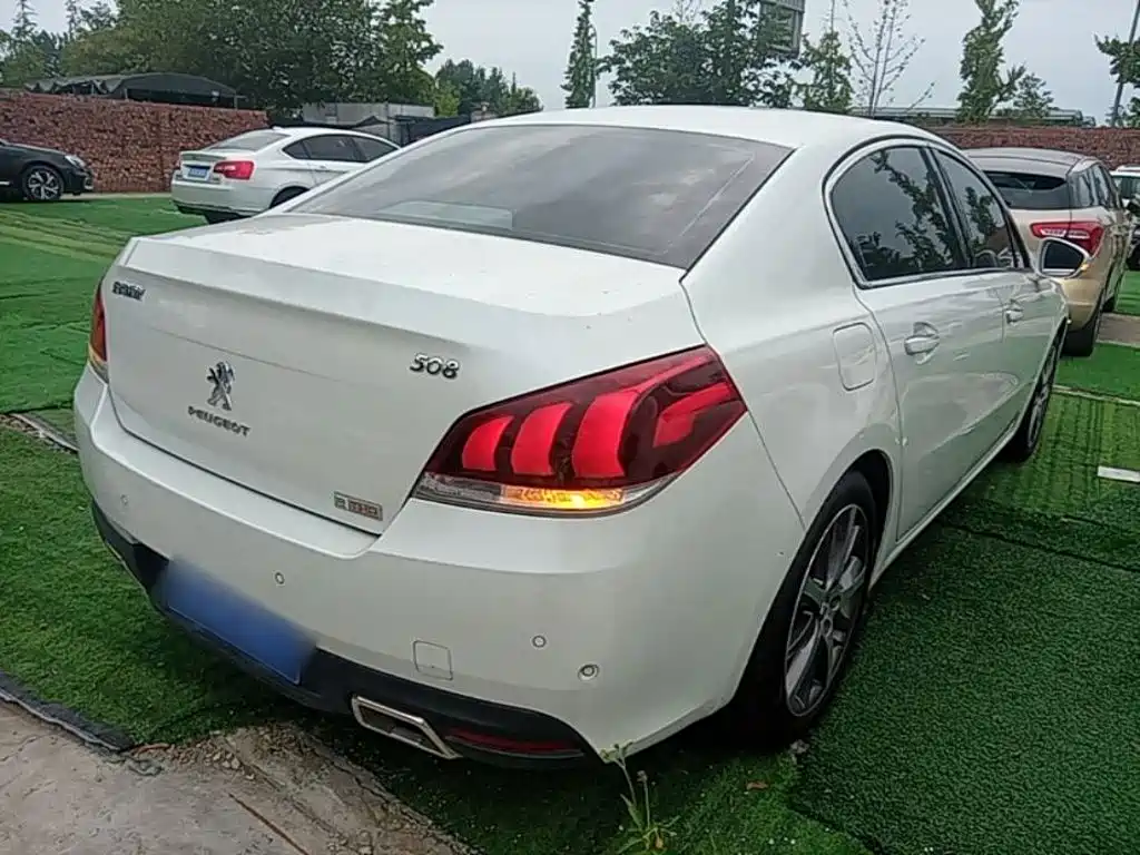 Фото 7 - Peugeot 508