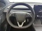 Photo 5 - Tesla Model Y