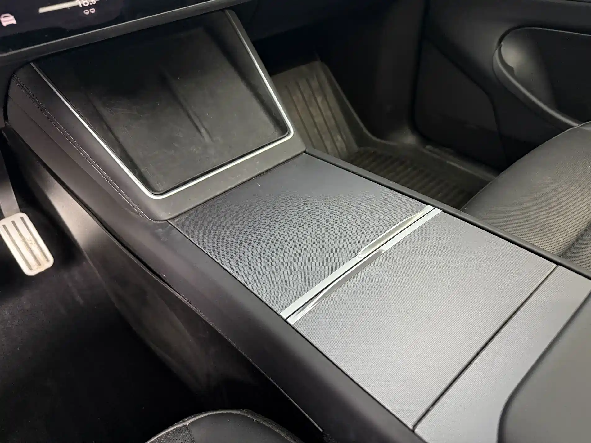 Photo 9 - Tesla Model Y
