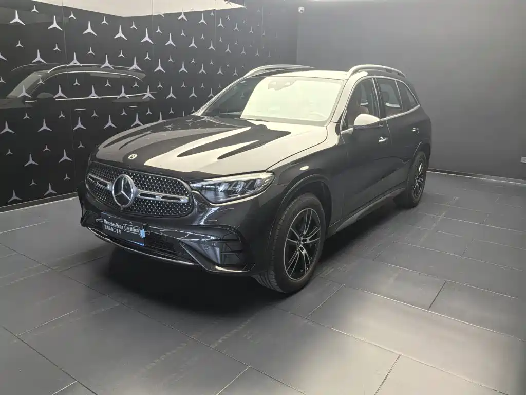Фото 2 - Mercedes-Benz GLC