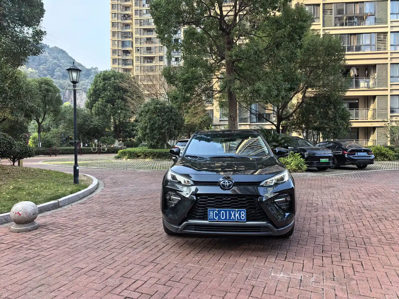Toyota Wildlander 2023 Hybrid 2.5L E-CVT FWD Luxury PLUS Edition фото 2
