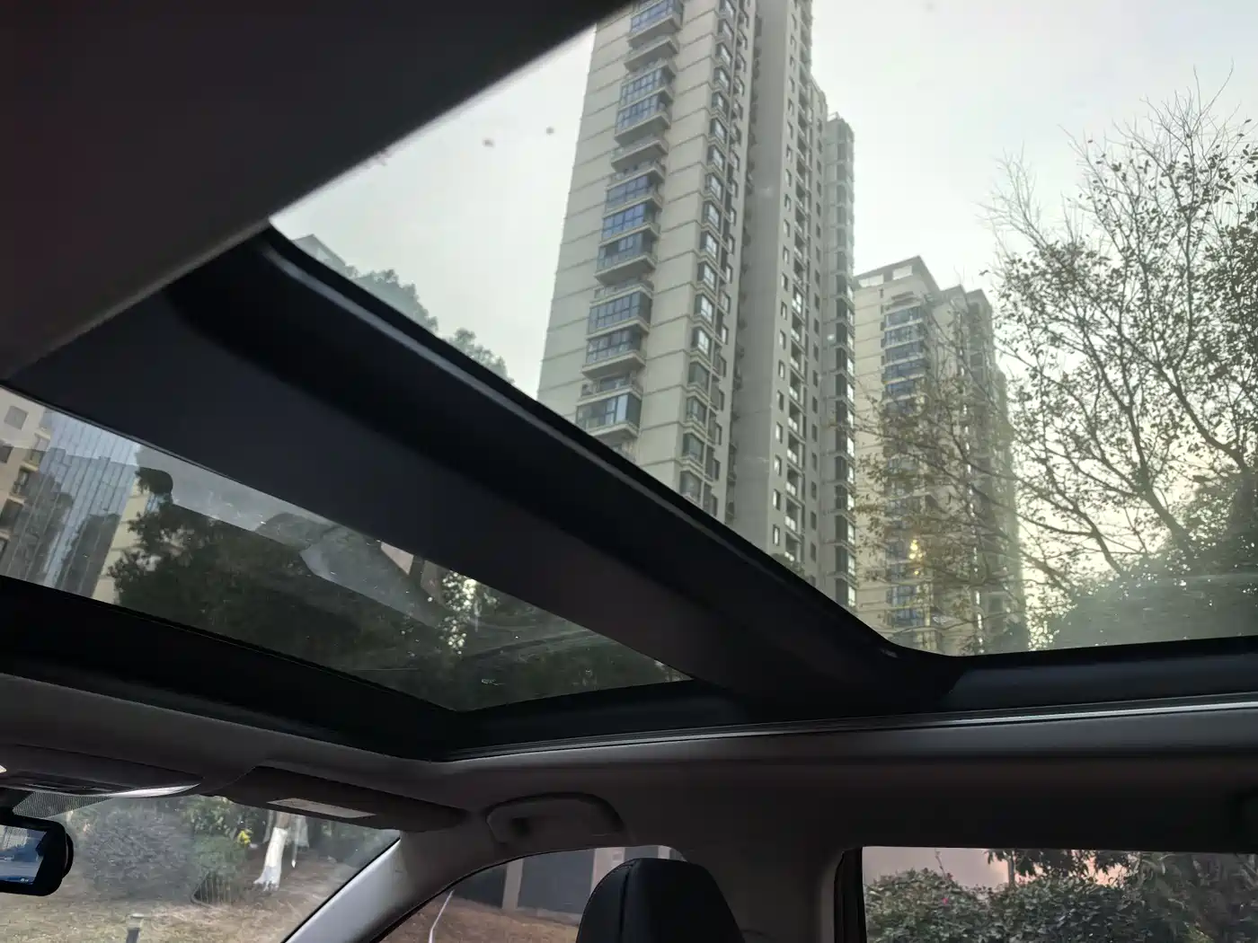 Toyota Wildlander 2023 Hybrid 2.5L E-CVT FWD Luxury PLUS Edition фото 9