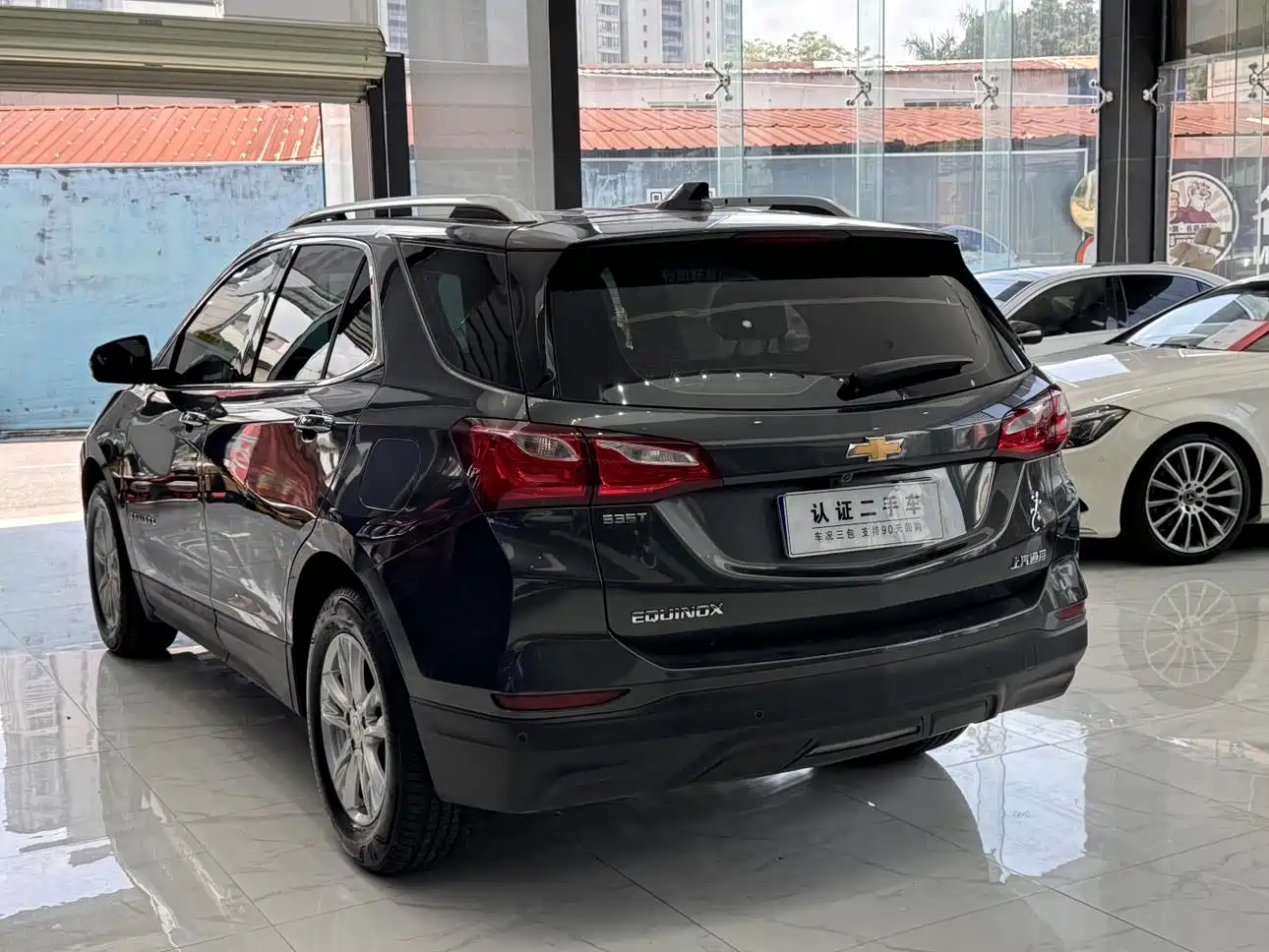 Chevrolet Equinox 2017 535T Automatic Realm Edition фото 8