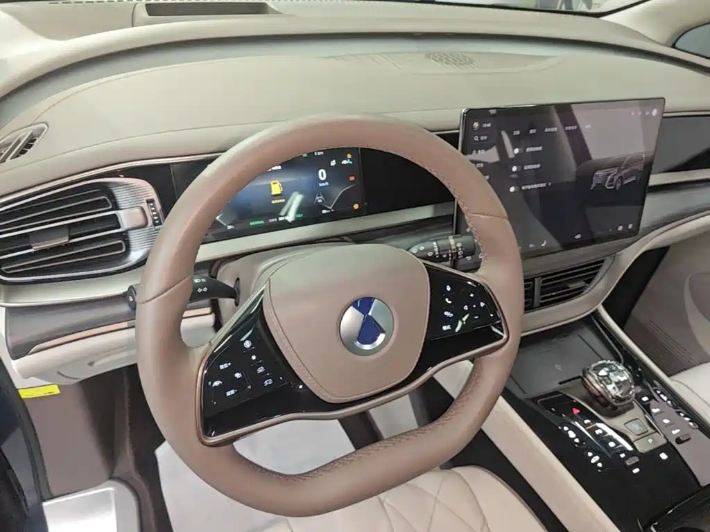 Denza D9 2022 2022 DM-i 970 AWD Flagship