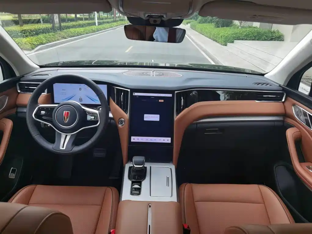 Hongqi HS7 PHEV 2025 2.0T PHEV 4WD 6-Seater Commemorative Edition фото 9