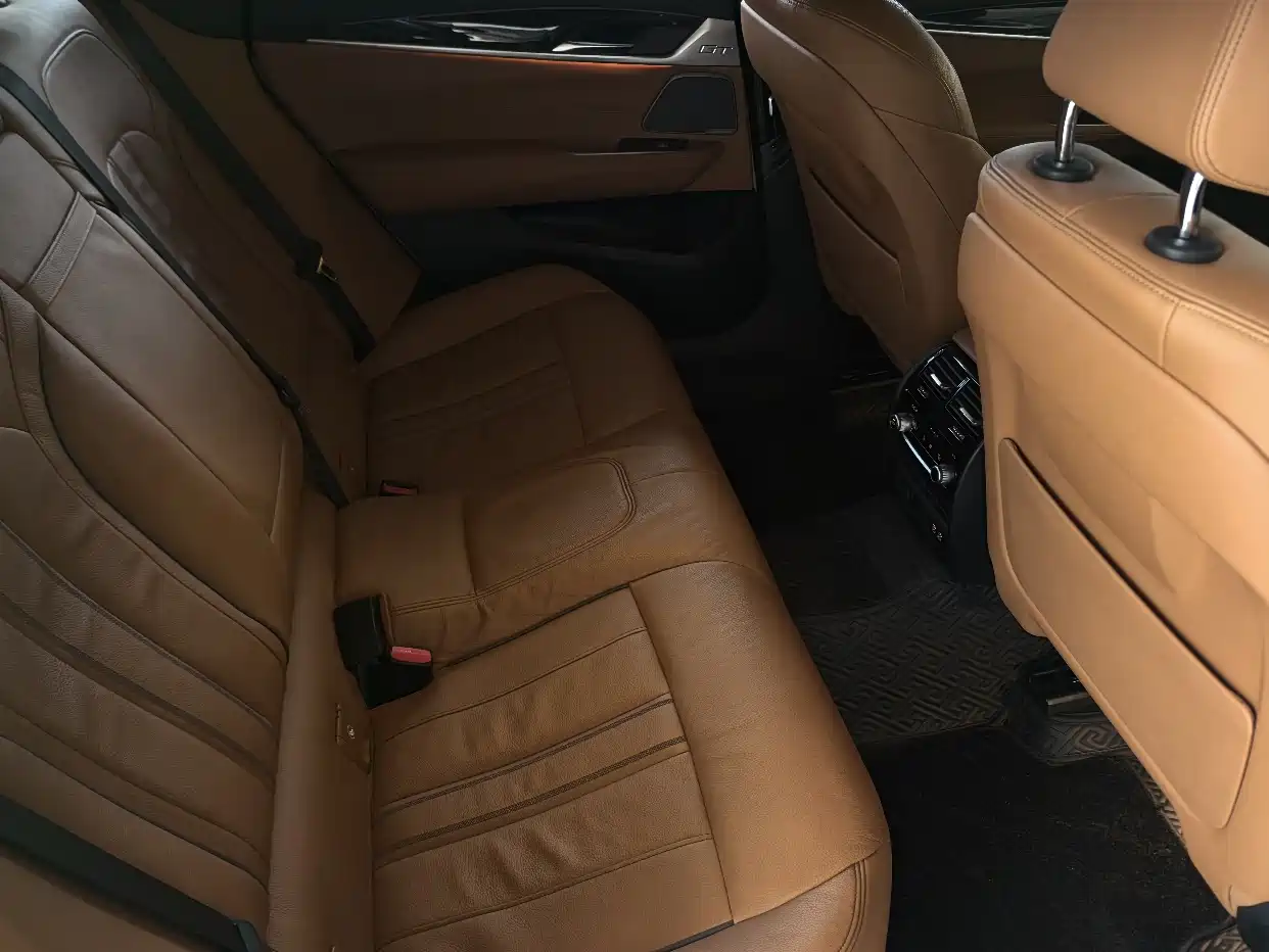 BMW 6 Series GT 2021 630i Luxury Design Package фото 4