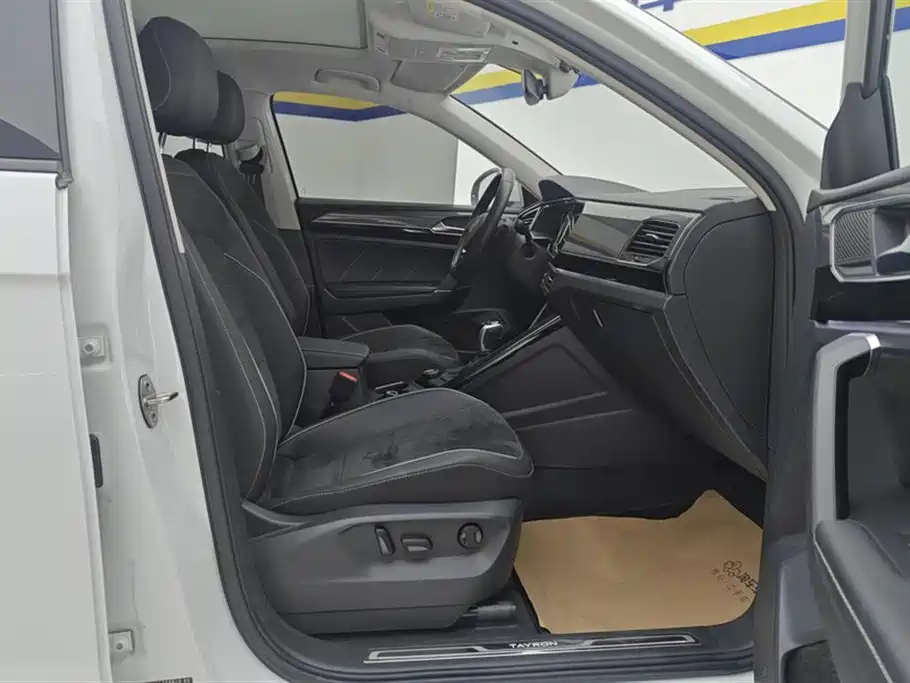Volkswagen Tayron 2022 380TSI 4WD Luxury Smart Connect Pro фото 8
