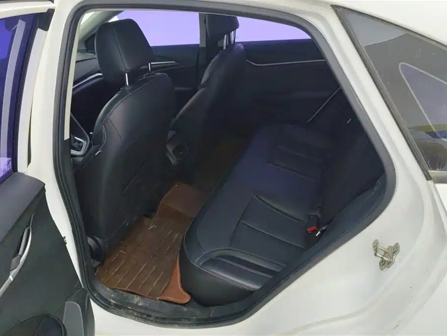 Buick Excelle 2015 18T Dual-Clutch Luxury фото 11