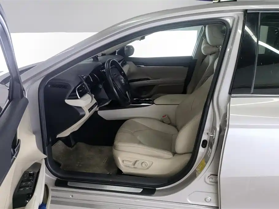 Toyota Camry 2019 2.0G Luxury Edition China VI фото 9