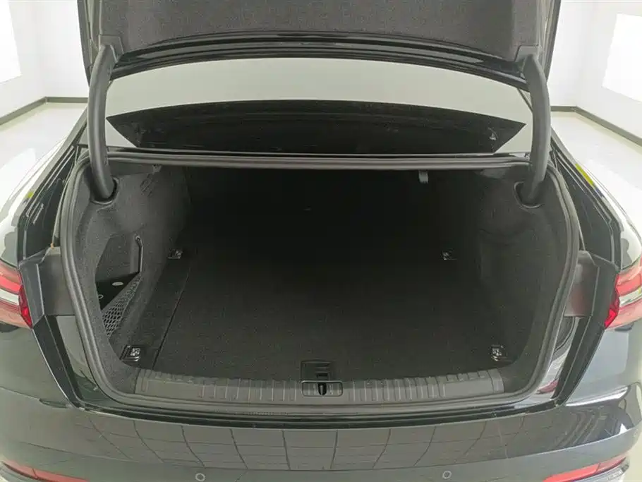 Audi A6L 2024 45 TFSI Premium Dynamic фото 4