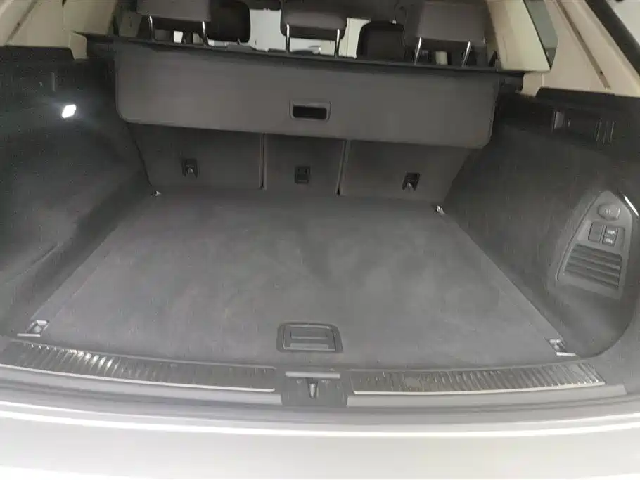 Volkswagen Touareg 2020 3.0TSI Enjoyment Edition China VI фото 4