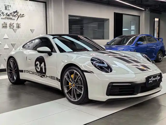 Porsche 911 Carrera 3.0T