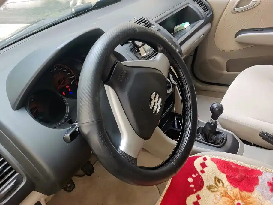 Everus S1 2012 2011 1.3L Manual Comfort
