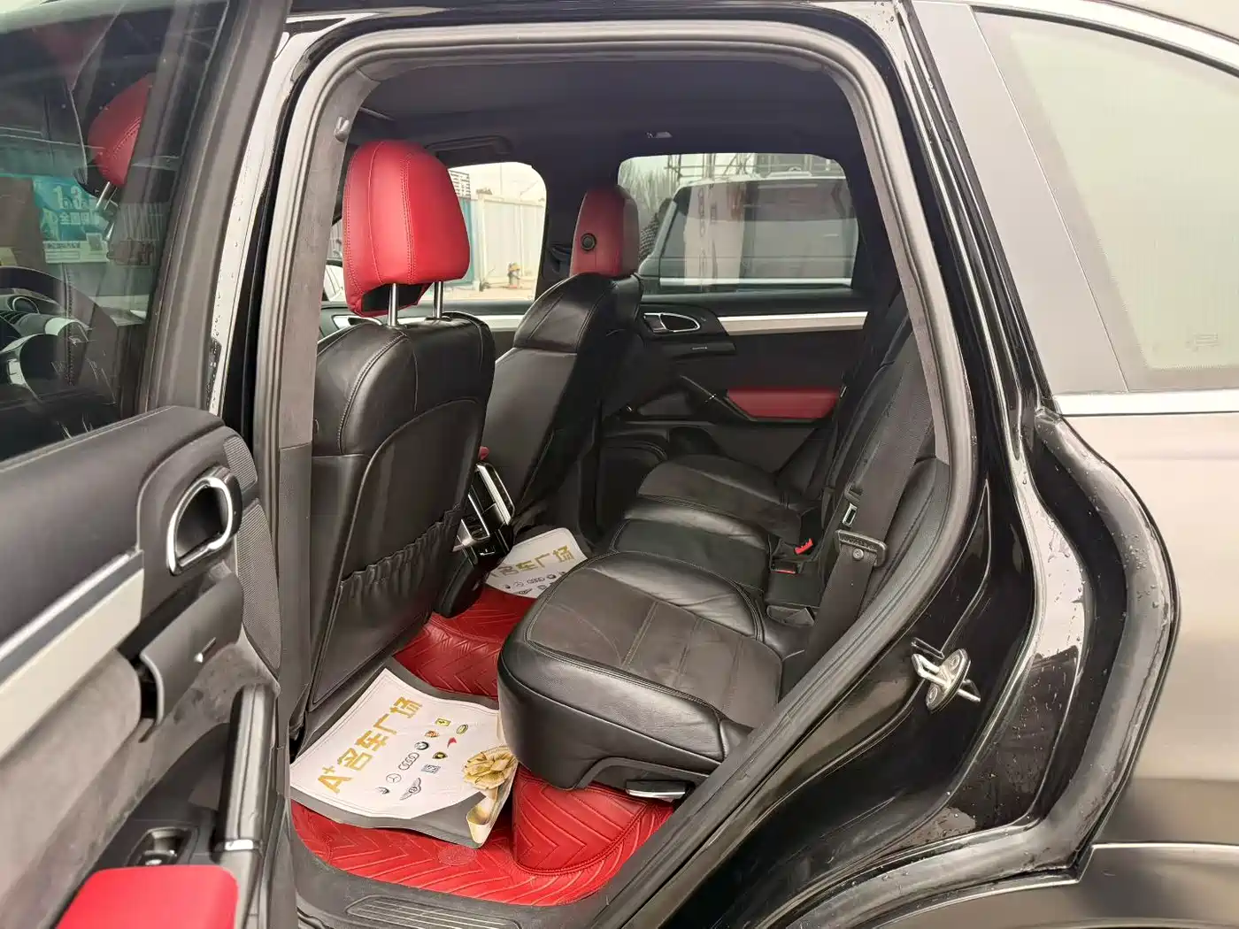 Porsche Cayenne 2012 Cayenne GTS 4.8L фото 8