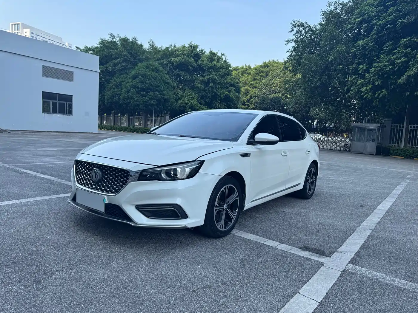 MG MG6 2017 2017 20T Automatic Luxury Smart Connect Version (China V)