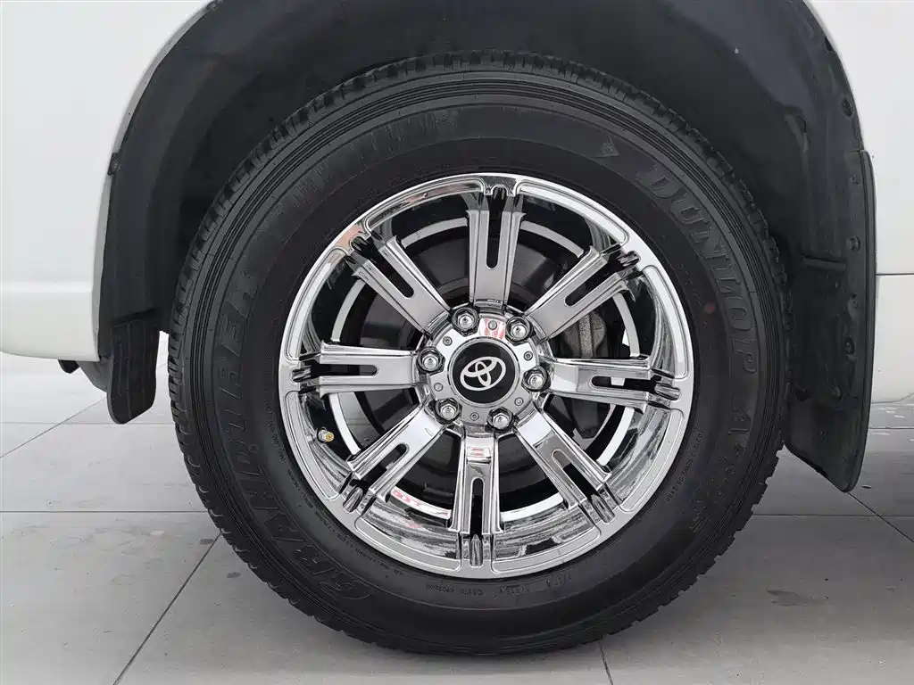 Toyota Prado 2015 2.7L Automatic Standard фото 17