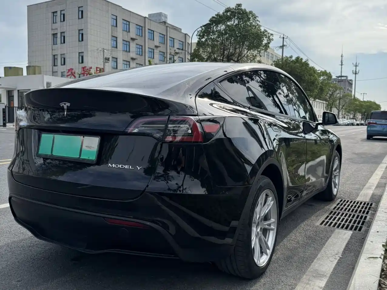 Фото 10 - Tesla Model Y
