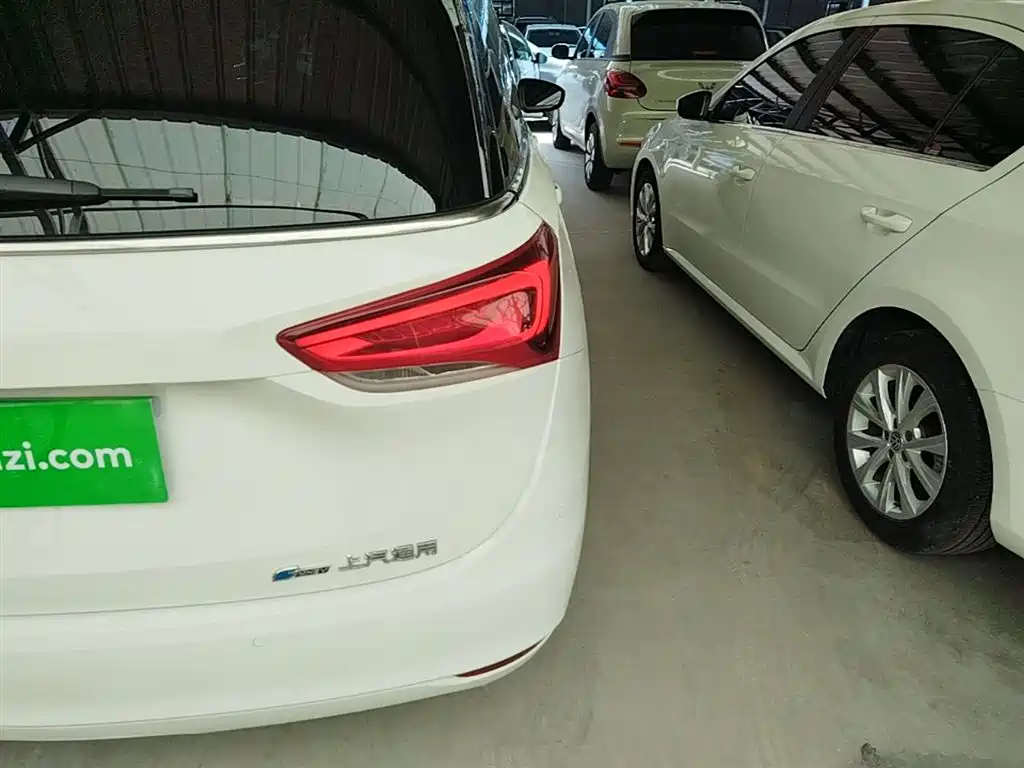 Buick GL6 2021 323T Mild Hybrid Connected Luxury фото 8
