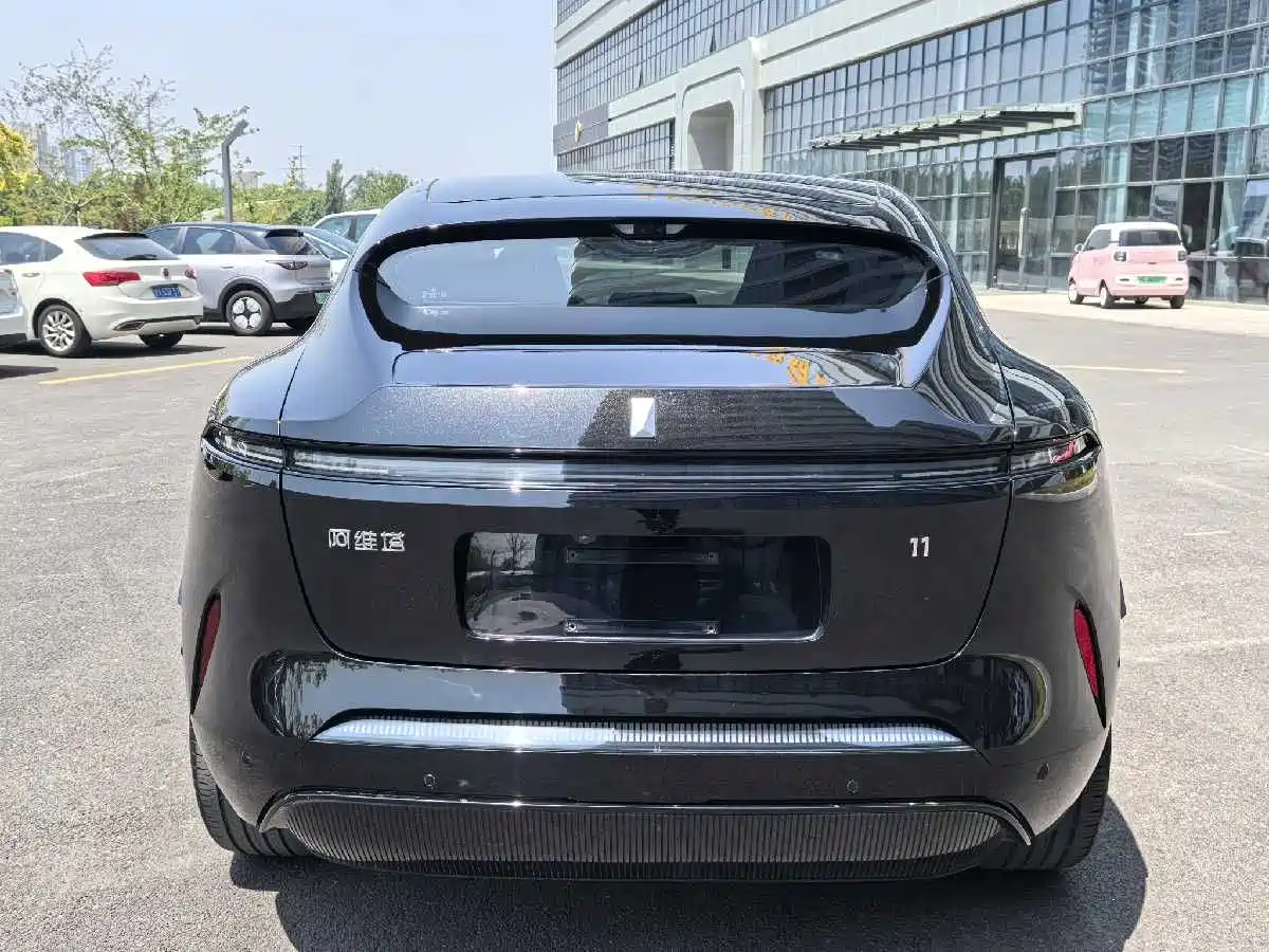 Avatr 11 2025 Facelift Max Range Extender фото 5