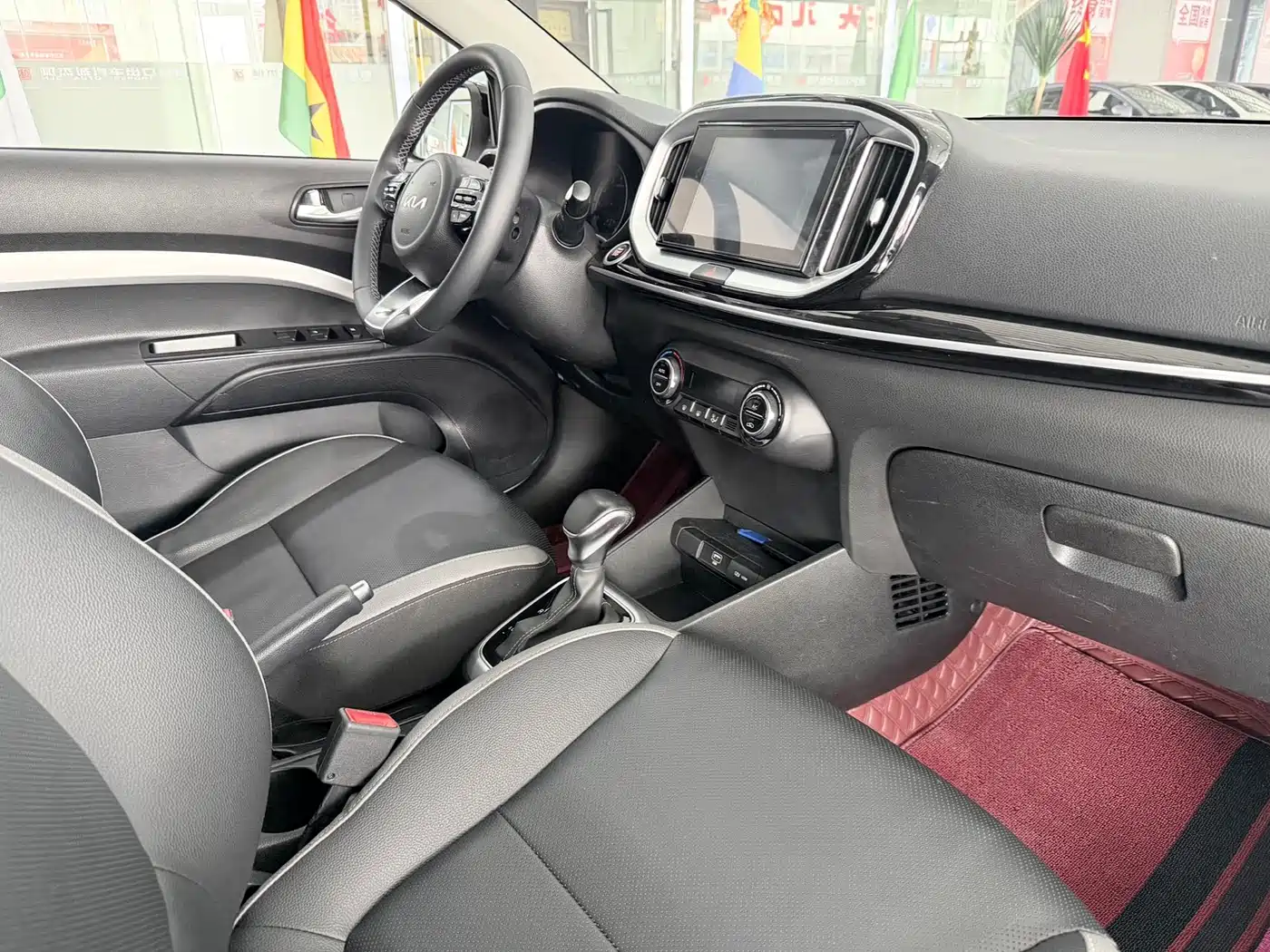 Kia KX1 2021 1.4L CVT Sunroof Version фото 6
