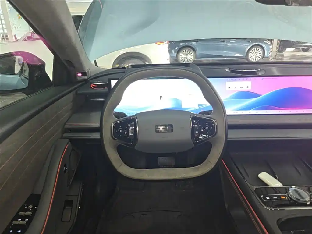 Geely Galaxy Galaxy E8 2025 620km AWD Starship LiDAR Smart Drive Edition фото 11
