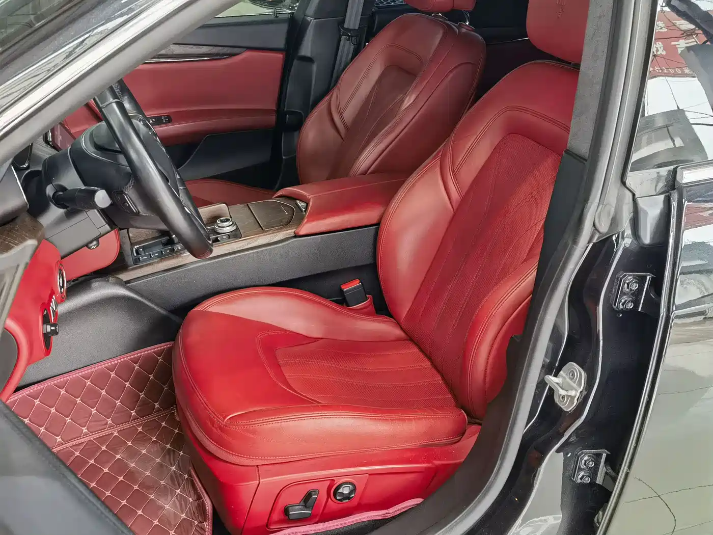 Maserati Quattroporte 2017 2017 3.0T Standard