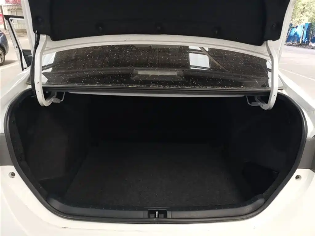 Toyota Corolla 2017 Facelift 1.2T S-CVT GL-i фото 19