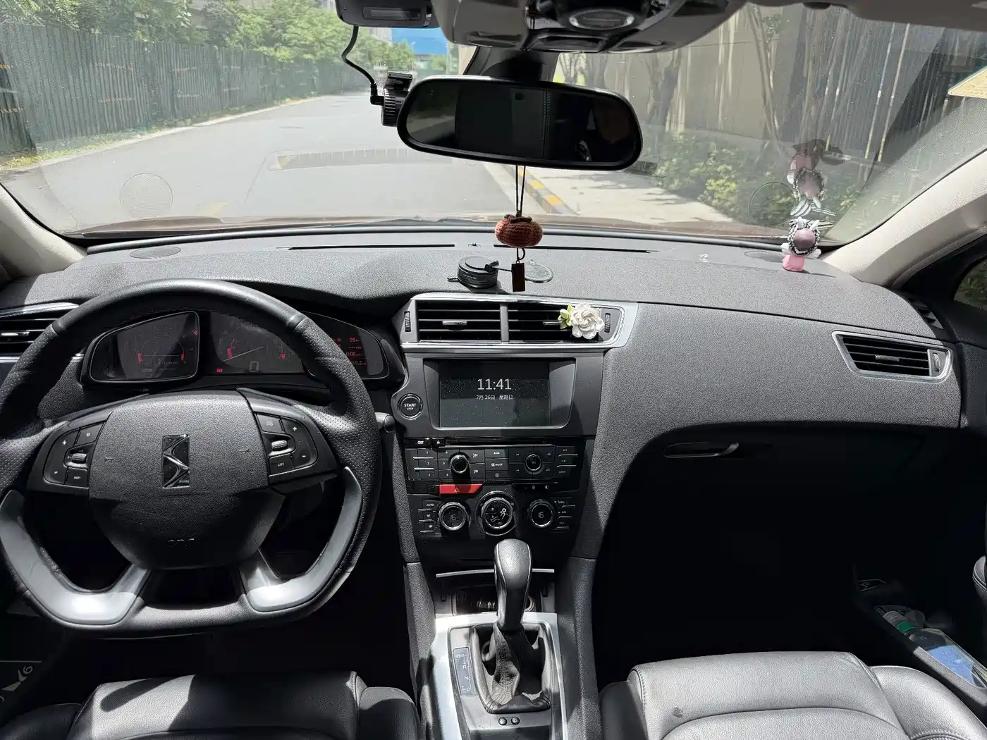 DS 6 2015 2014 1.6T Luxury Edition THP160