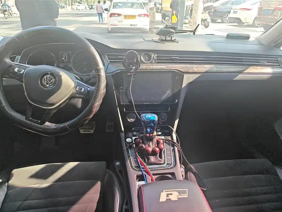 Volkswagen Magotan 2018 380TSI DSG Luxury фото 12
