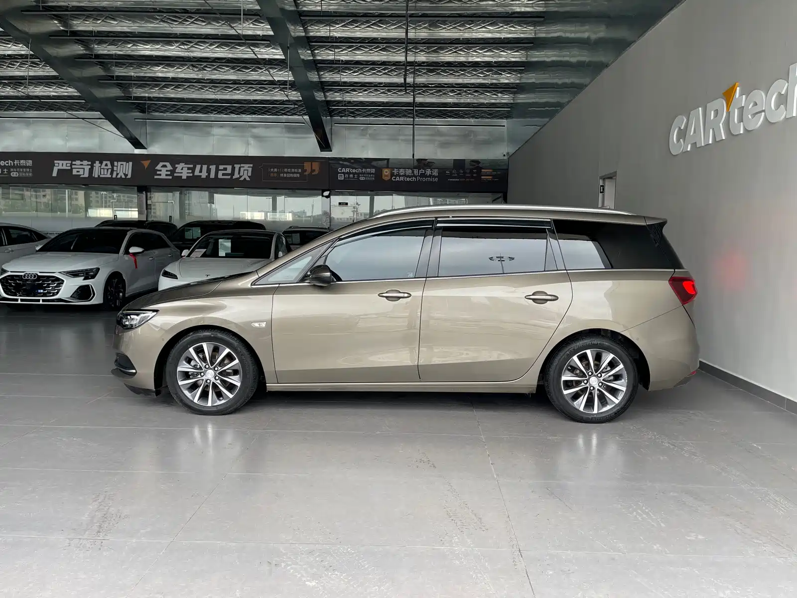 Фото 8 - Buick GL6