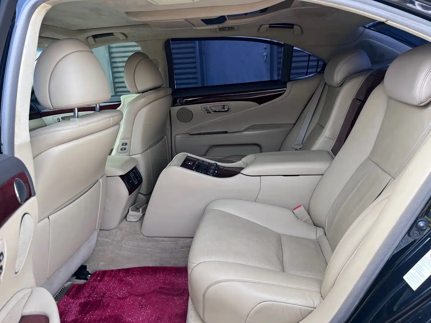 Lexus LS 2007 600hL Premium Edition фото 4