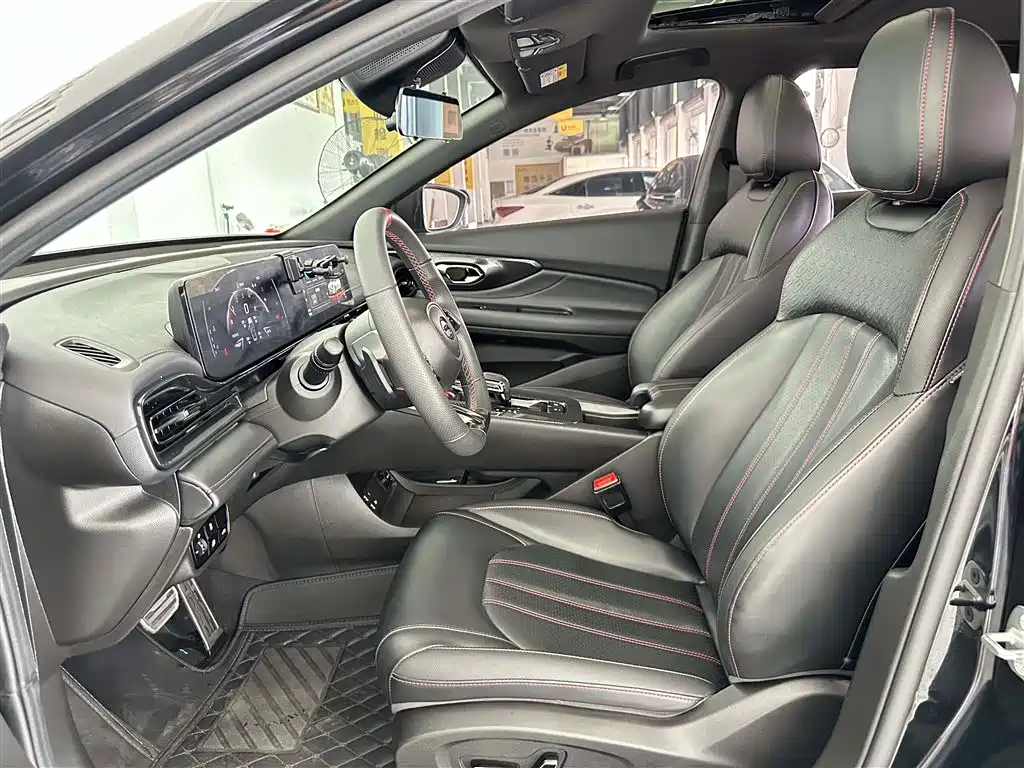 GAC Trumpchi Trumpchi Emkoo 2023 270T DCT J15 Edition фото 4