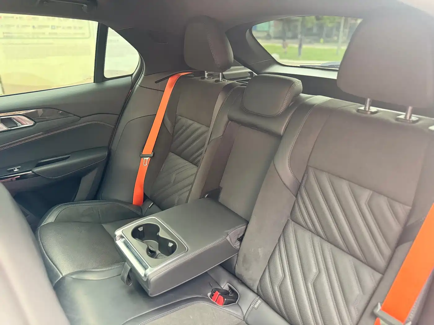 Lynk & Co 02 Hatchback 2021 2.0TD Halo Driving Control Package Edition фото 23