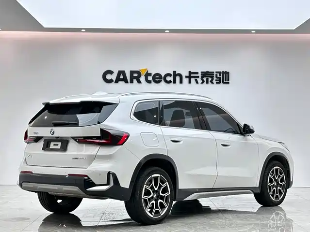 BMW X1 2024 sDrive25Li X Design Package — фото 5