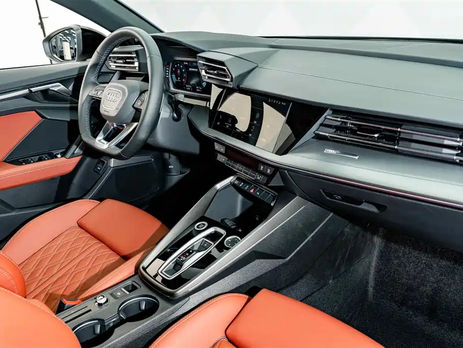Фото 17 - Audi A3