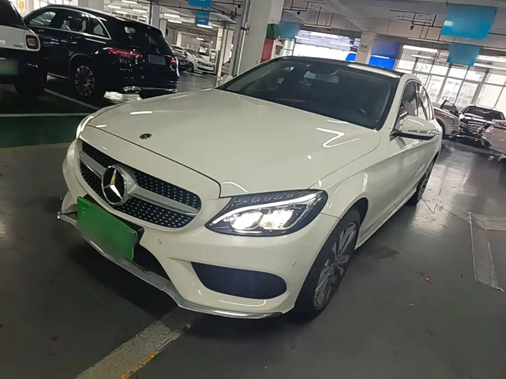 Photo 2 - Mercedes-Benz C-Class