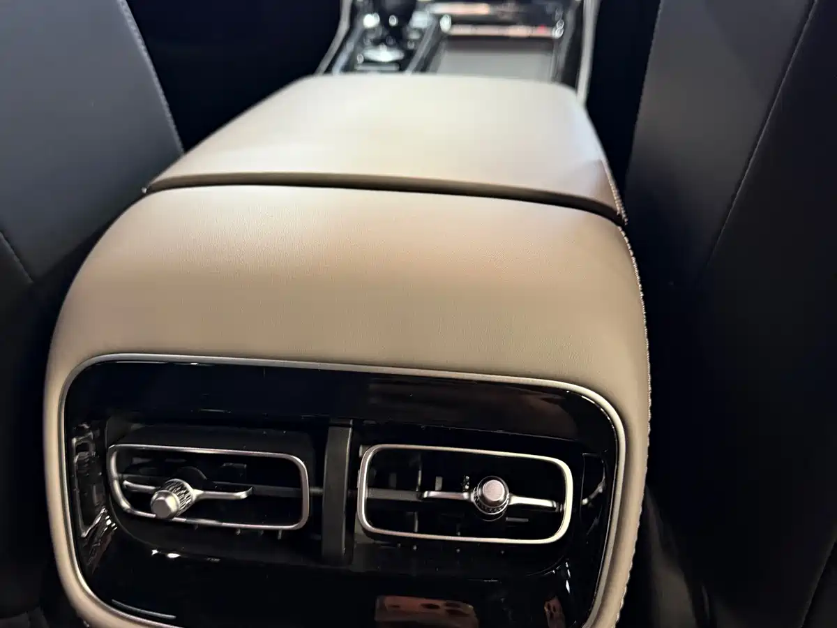 GEELY BOYUE L